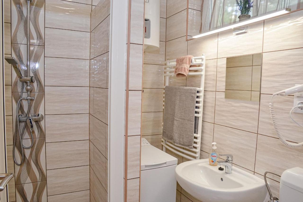 Krisztina Apartman 81 Hajdúszoboszló المظهر الخارجي الصورة