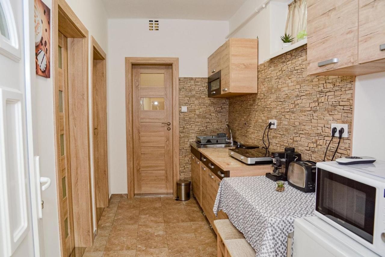 Krisztina Apartman 81 Hajdúszoboszló المظهر الخارجي الصورة